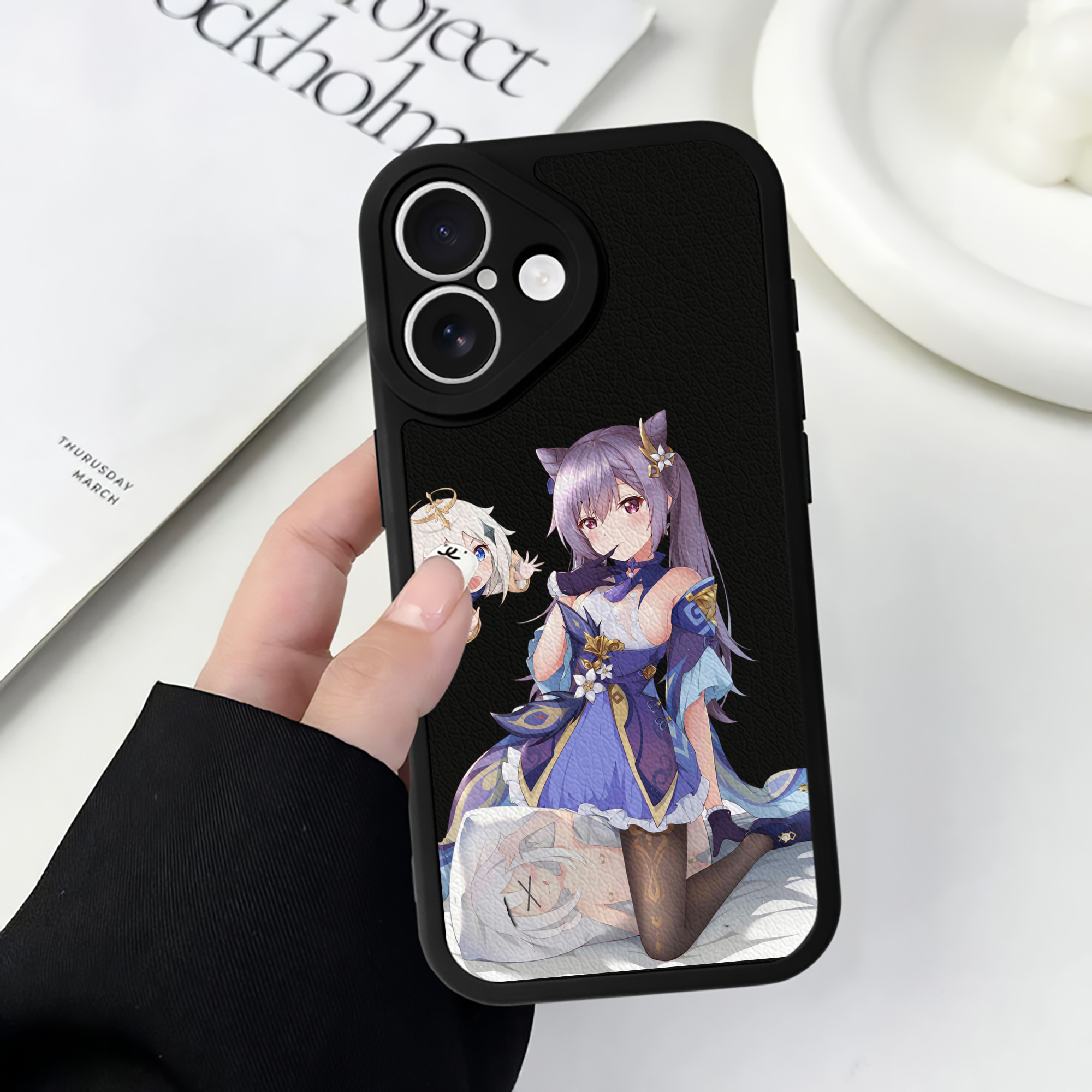 げんし神 刻晴 こくせい genshin Kokusei 【iPhone 16シリーズ対応】シリコンスマホケース（レザー調） 材質：シリコン